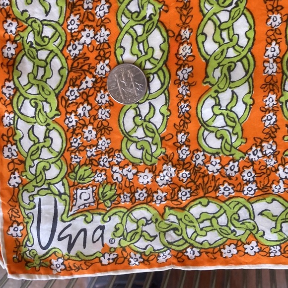 Vintage Vera Neumann rectangular scarf - Picture 4 of 11